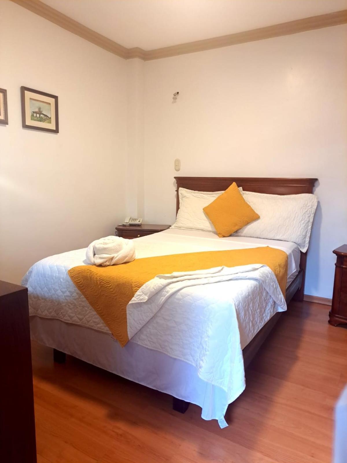 Hotel Coronel Cuenca Eksteriør billede