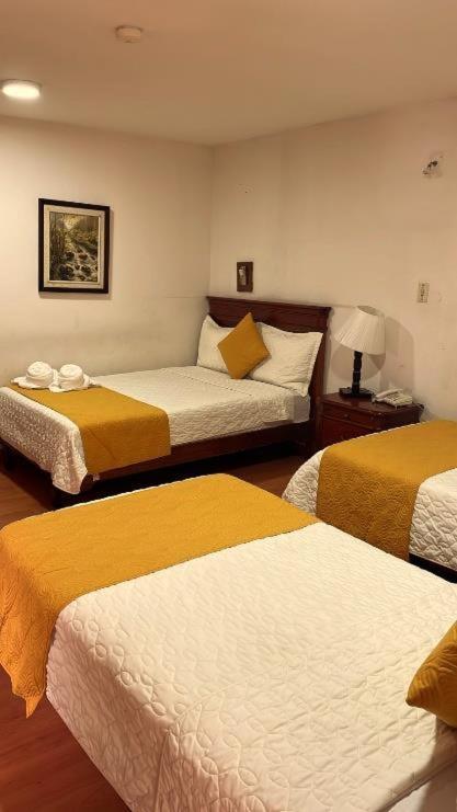 Hotel Coronel Cuenca Eksteriør billede