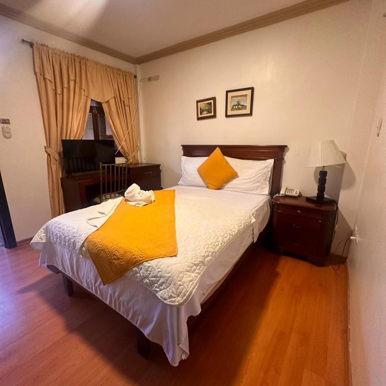 Hotel Coronel Cuenca Eksteriør billede